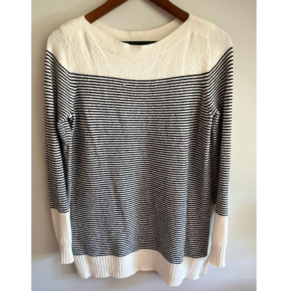 Loft Sweater | White and Navy Stripped | Medium | Nautical